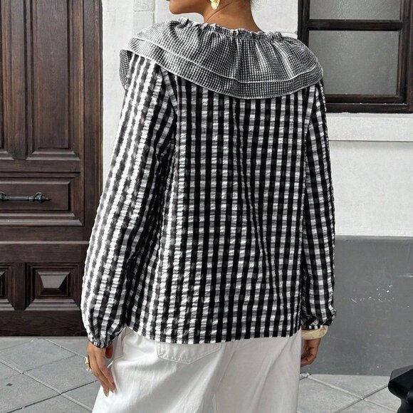 Black Casual Women's Bubble Chiffon Plaid Print Shirt - Picture 2 of 6